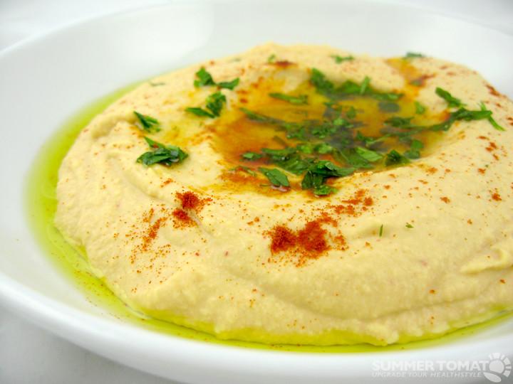 Hummus cu dovleac copt și morcovi rumeniți – rețeta de pastă de năut de post (vegană)